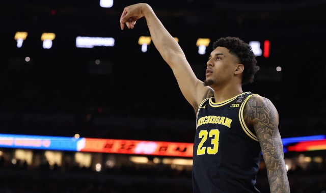 世界杯手机观看-带伤作战助队夺冠！热门秀伦德博格13中4&amp;罚球5中5 拿到13分